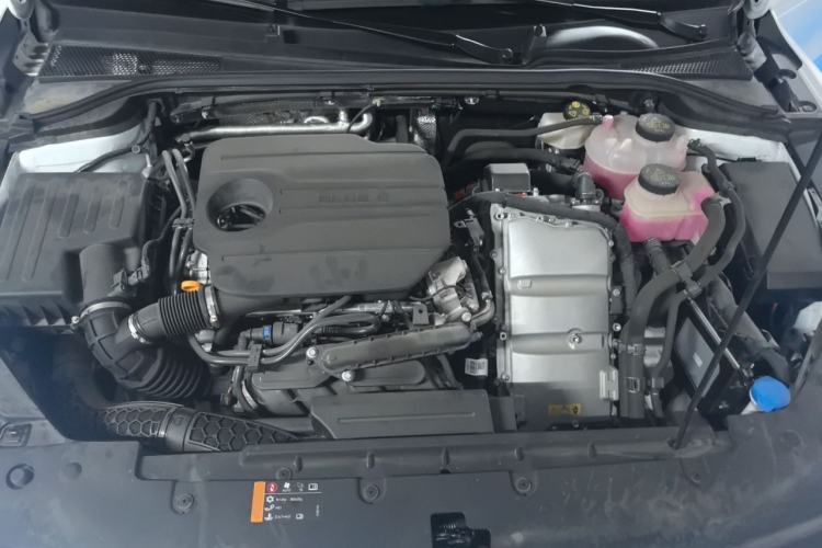 Used Roewe D7 2025 DMH 125km World Champion Edition Engine Bay
