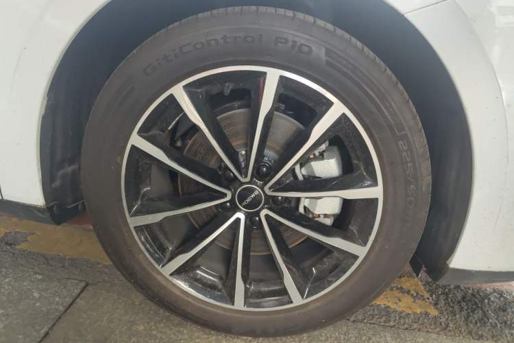 Used Roewe D7 2025 DMH 125km World Champion Edition Exterior 1