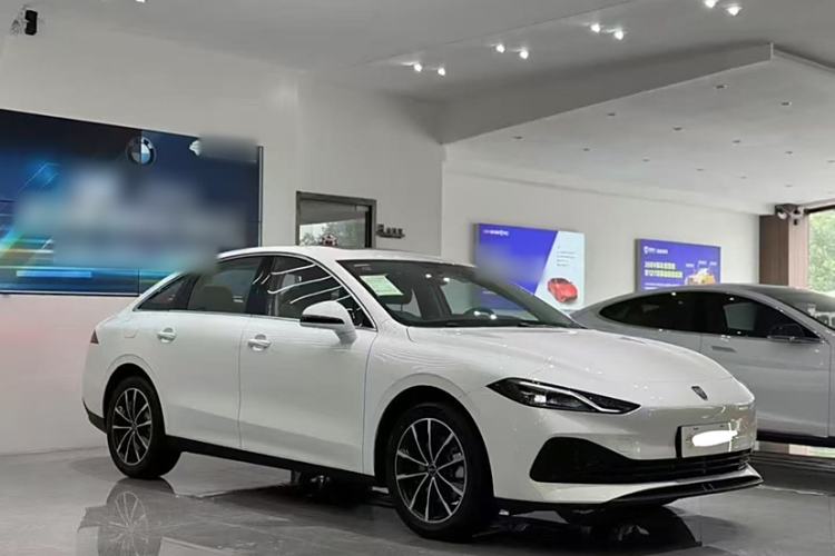 Used Roewe D7 2025 DMH 125km World Champion Edition Exterior 1