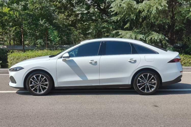 Used Roewe D7 2025 DMH 125km World Champion Edition Exterior 3