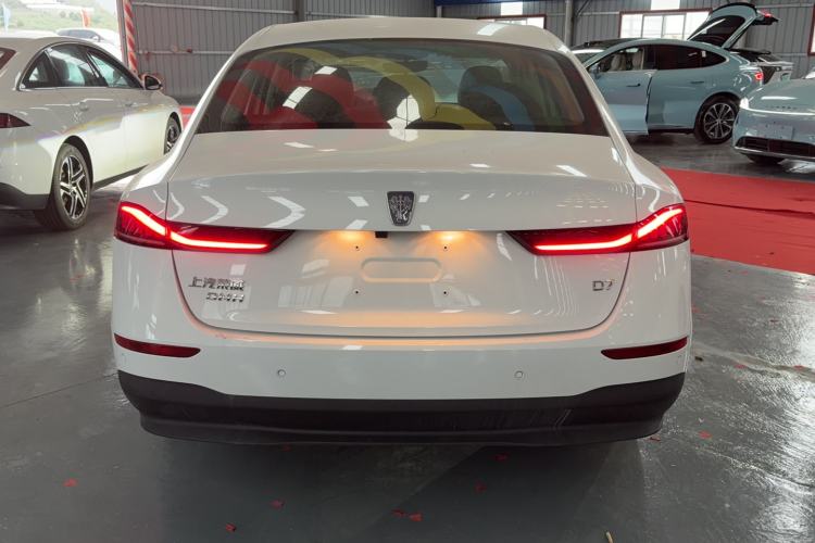 Used Roewe D7 2025 DMH 125 Superior Edition Exterior 4