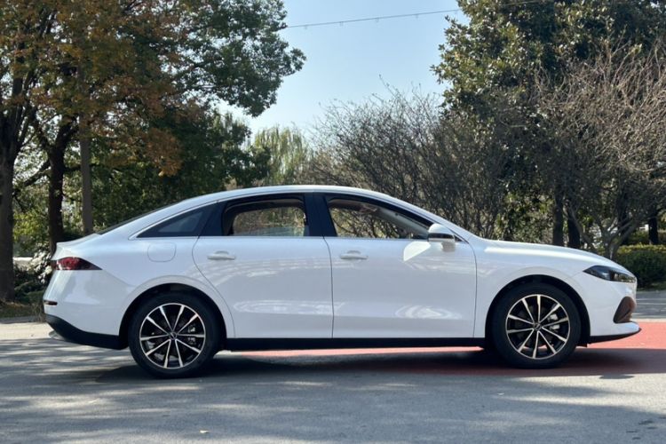 Used Roewe D7 2025 DMH 125km World Champion Edition Exterior 9