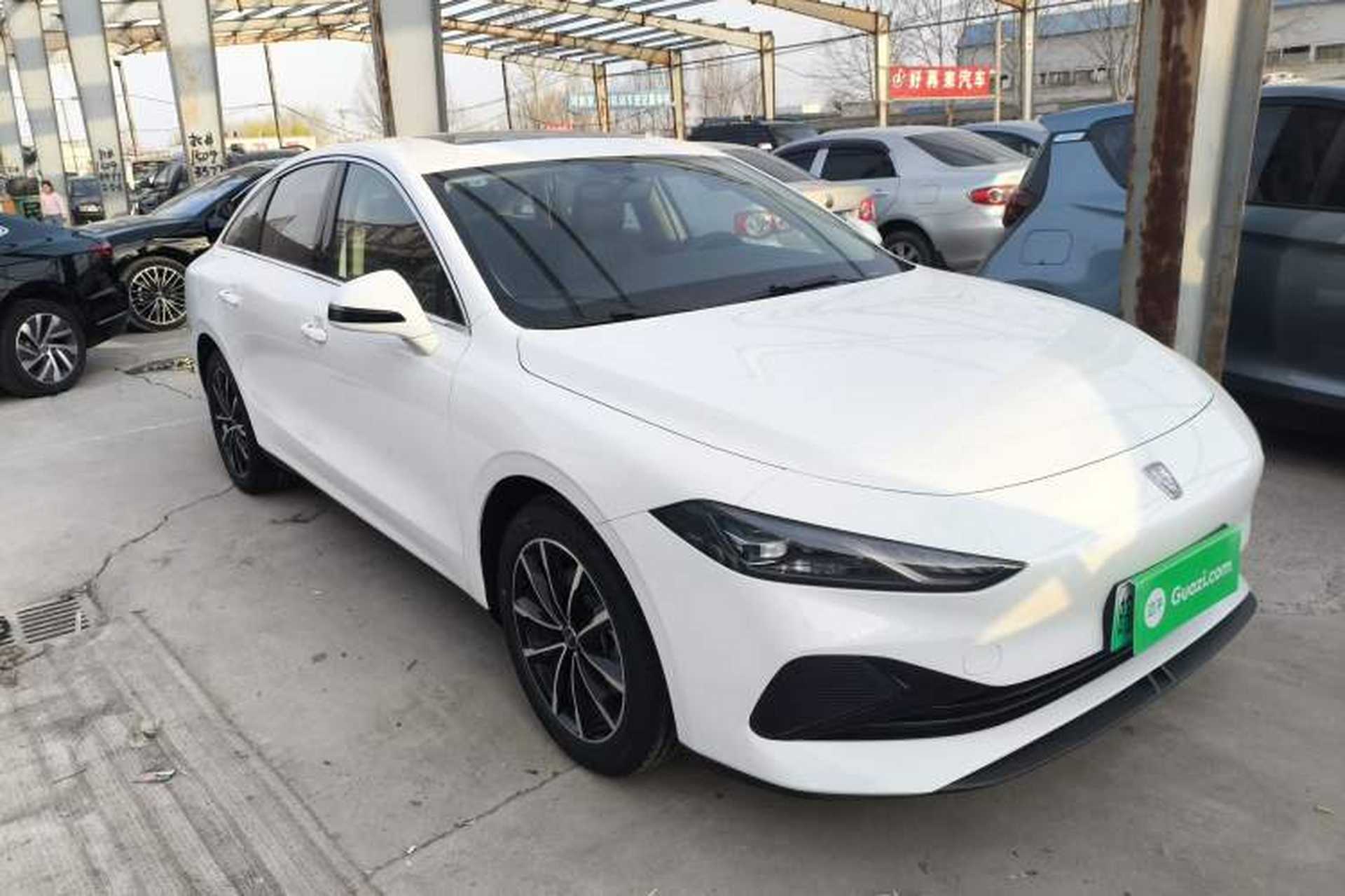 Used Roewe D7 2025 DMH 125km World Champion Edition Front Right 45 Deg