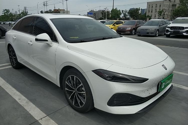 Used Roewe D7 2025 DMH 125km World Champion Edition Front Right 45 Deg
