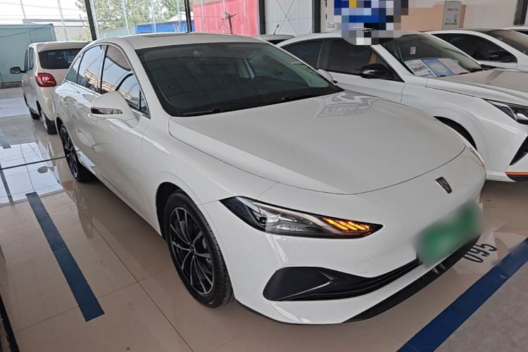 Used Roewe D7 2025 DMH 125km World Champion Excellence Edition Front Right 45 Deg