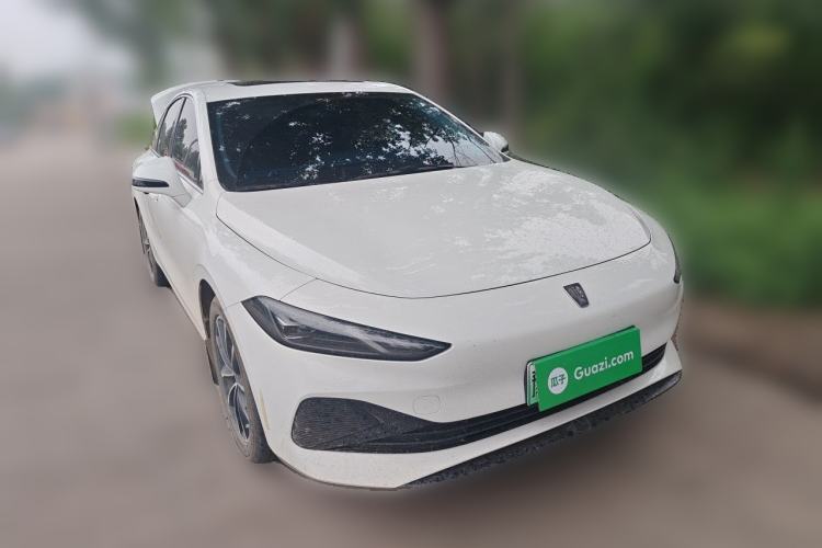 Used Roewe D7 2025 DMH 125km World Champion Edition Front Right 45 Deg