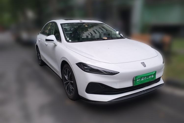 Used Roewe D7 2025 DMH 125km World Champion Edition Front Right 45 Deg