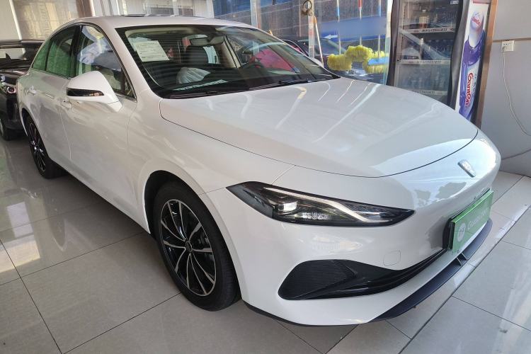 Used Roewe D7 2025 DMH 125km World Champion Excellence Edition Front Right 45 Deg