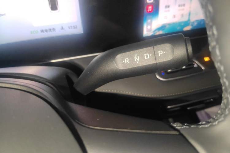 Used Roewe D7 2025 DMH 125km World Champion Edition Gear Lever