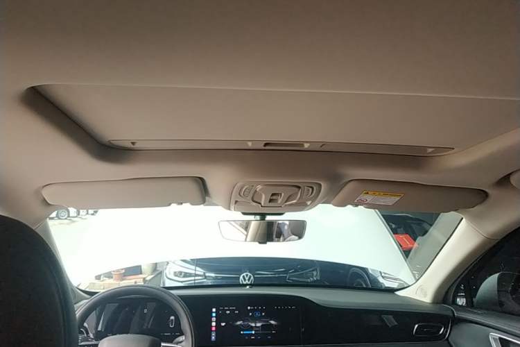 Used Roewe D7 2025 DMH 125km World Champion Edition Headliner