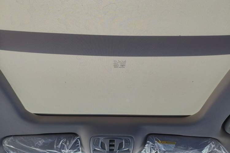Used Roewe D7 2025 DMH 125km World Champion Excellence Edition Headliner