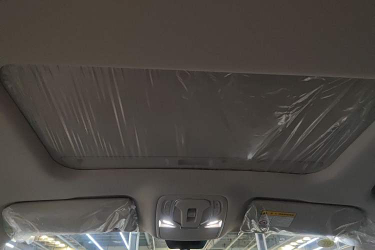 Used Roewe D7 2025 DMH 125km World Champion Edition Headliner