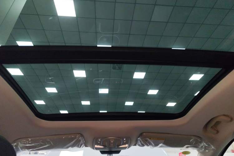 Used Roewe D7 2025 DMH 125km World Champion Excellence Edition Headliner