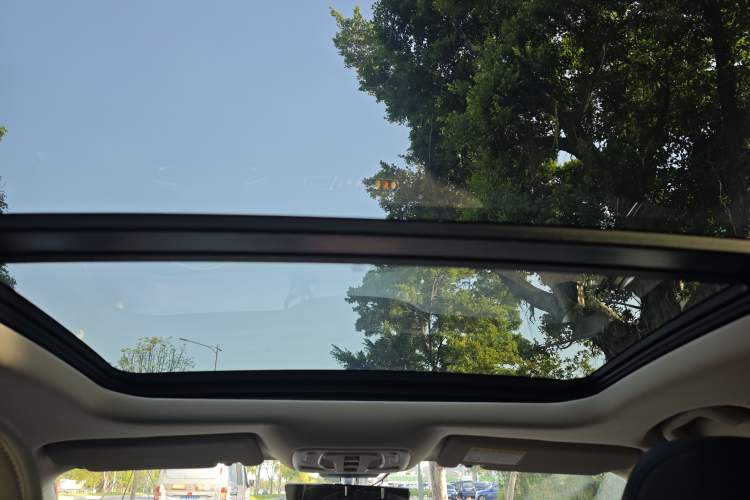 Used Roewe D7 2025 DMH 125km World Champion Excellence Edition Headliner