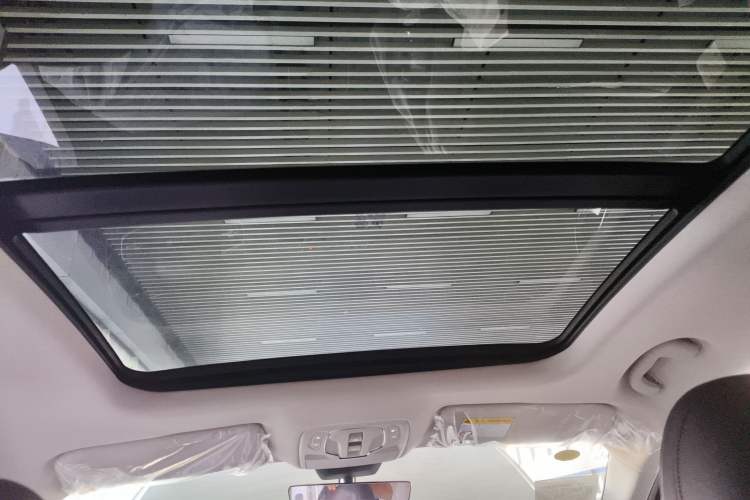 Used Roewe D7 2025 DMH 125km World Champion Excellence Edition Headliner