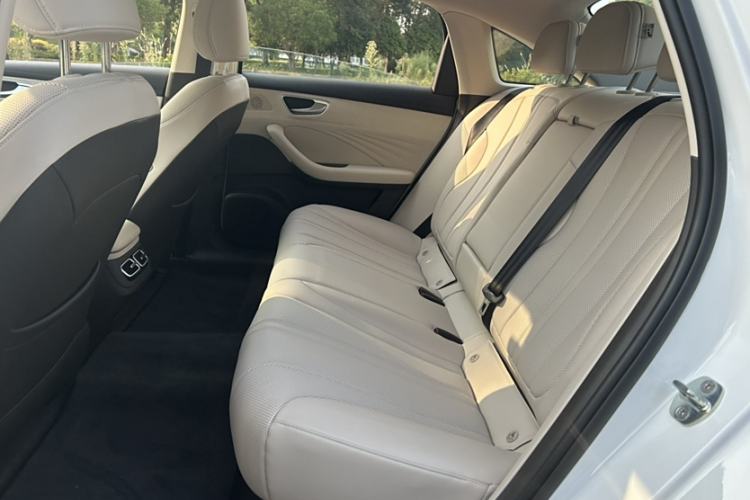 Used Roewe D7 2025 EV 610km Rear-Drive Prestige Edition Interior 1