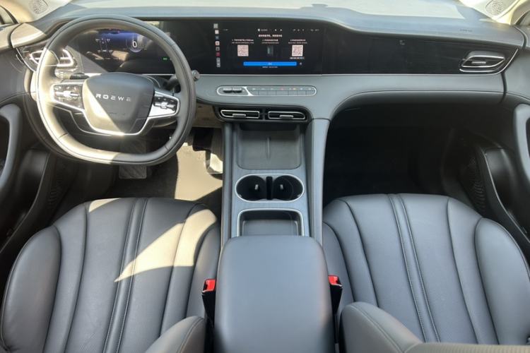 Used Roewe D7 2025 DMH 125km World Champion Edition Interior 11