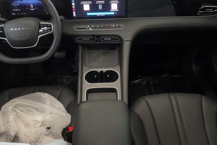 Used Roewe D7 2025 DMH 125 Superior Edition Interior 2