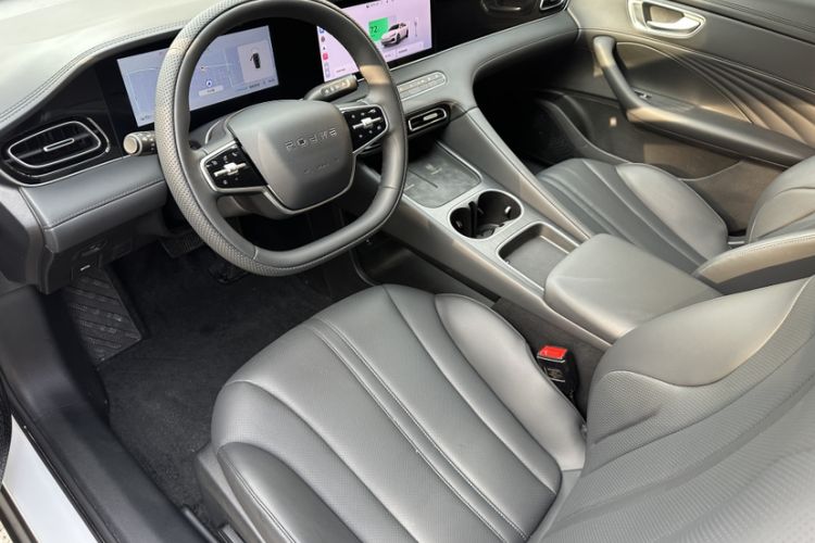 Used Roewe D7 2025 DMH 125km World Champion Edition Interior 2