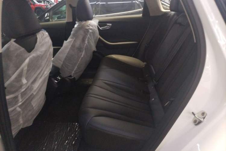 Used Roewe D7 2025 DMH 125km World Champion Edition Interior 3