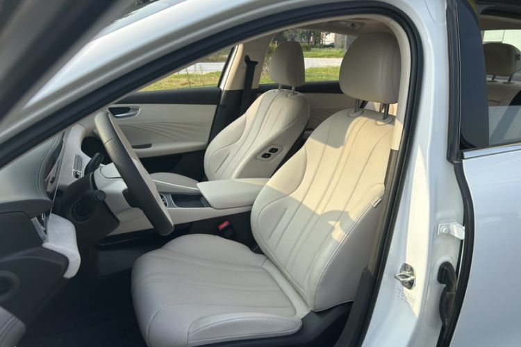 Used Roewe D7 2025 EV 610km Rear-Drive Prestige Edition Interior 6