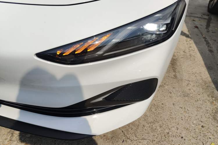 Used Roewe D7 2025 DMH 125km World Champion Excellence Edition Left Front Headlight