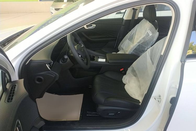 Used Roewe D7 2025 DMH 125km World Champion Edition Left Front Seat