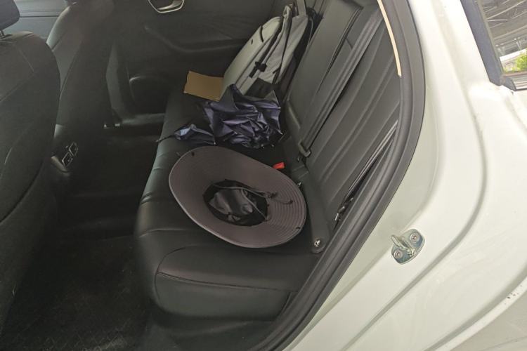 Used Roewe D7 2025 DMH 125km World Champion Edition Left Rear Seat