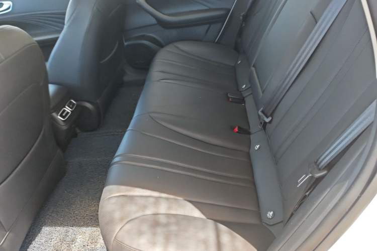 Used Roewe D7 2025 DMH 125km World Champion Edition Left Rear Seat