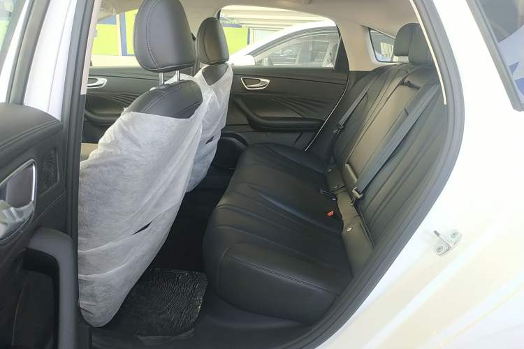 Used Roewe D7 2025 DMH 125km World Champion Edition Left Rear Seat