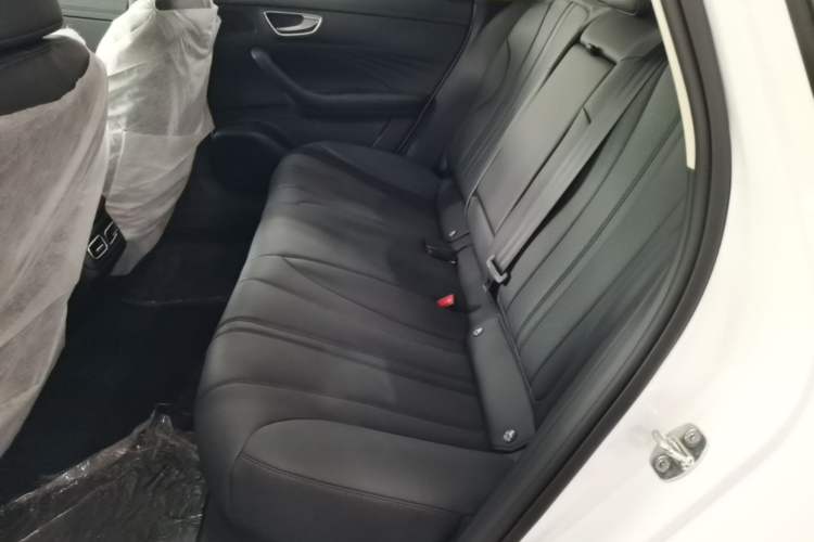 Used Roewe D7 2025 DMH 125km World Champion Edition Left Rear Seat