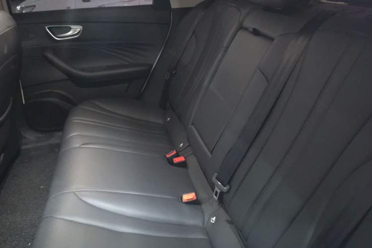 Used Roewe D7 2025 DMH 125km World Champion Edition Left Rear Seat