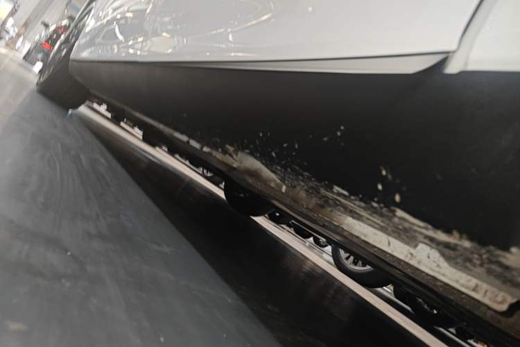 Used Roewe D7 2025 DMH 125km World Champion Edition Left Side Sill