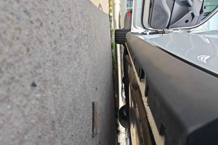 Used Roewe D7 2025 DMH 125km World Champion Edition Left Side Sill