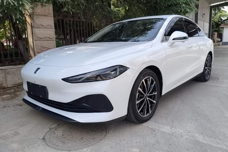 Roewe D7 2025 DMH 125km World Champion Excellence Edition