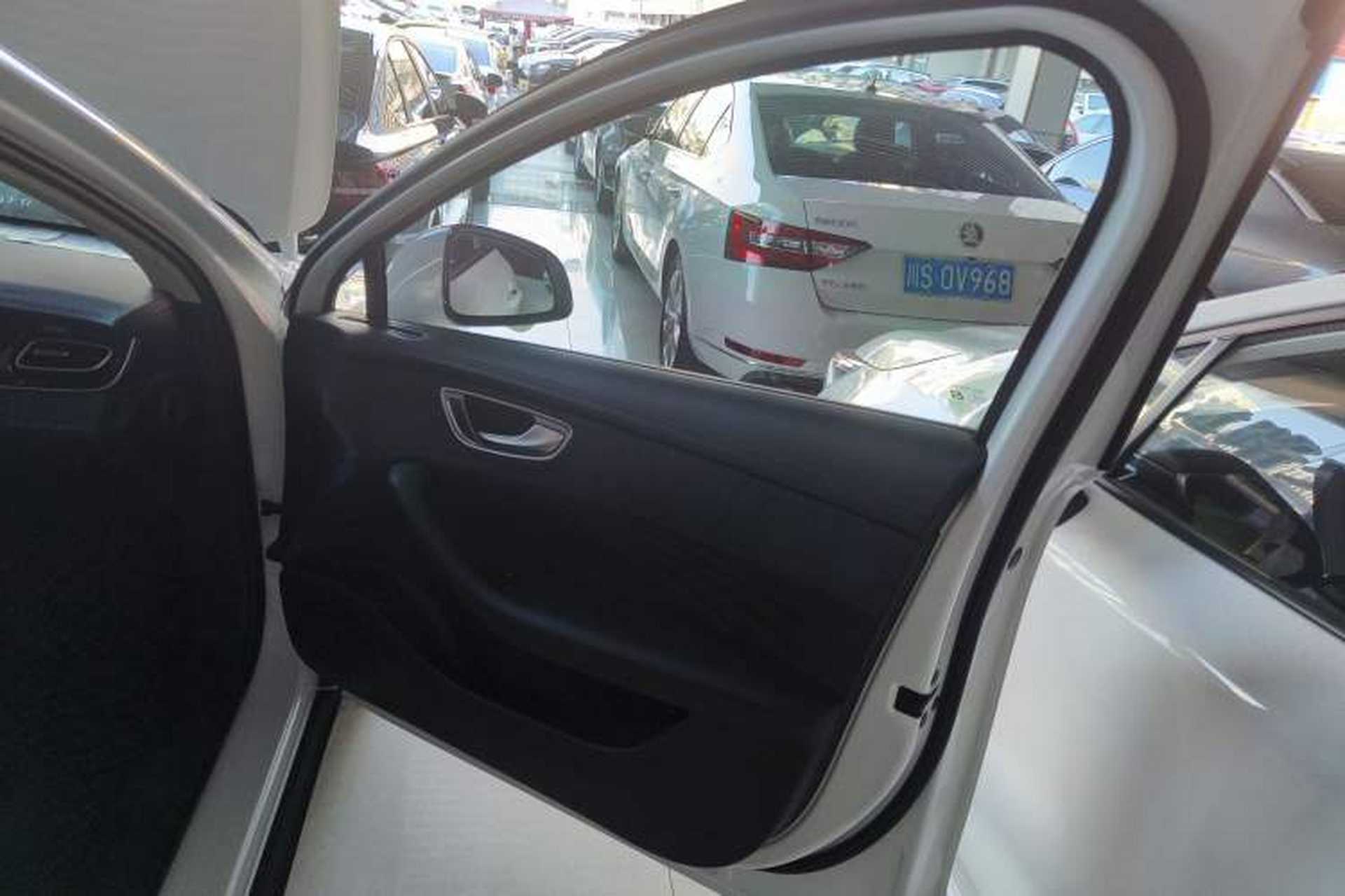 Used Roewe D7 2025 DMH 125km World Champion Excellence Edition Right Front Door Interior
