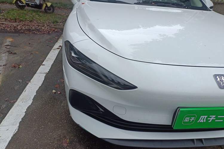 Used Roewe D7 2025 DMH 125km World Champion Edition Right Front Headlight