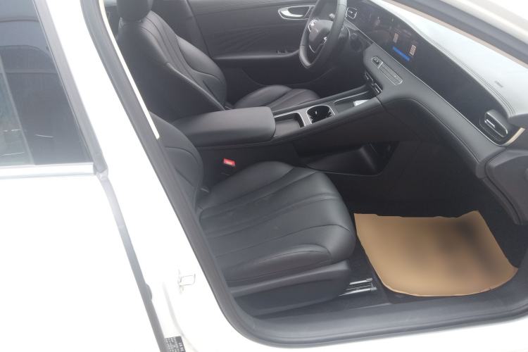 Used Roewe D7 2025 DMH 125km World Champion Edition Right Front Seat