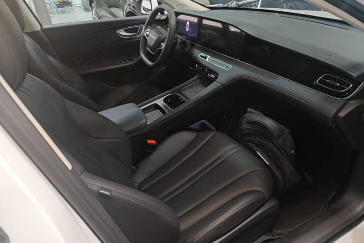 Used Roewe D7 2025 DMH 125km World Champion Edition Right Front Seat