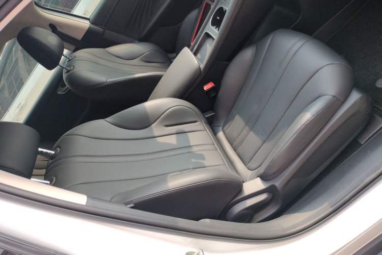 Used Roewe D7 2025 DMH 125km World Champion Edition Right Front Seat