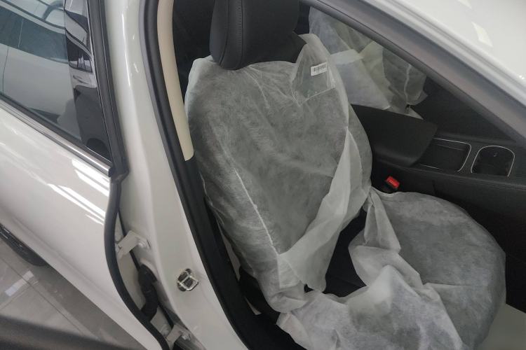 Used Roewe D7 2025 DMH 125km World Champion Edition Right Front Seat