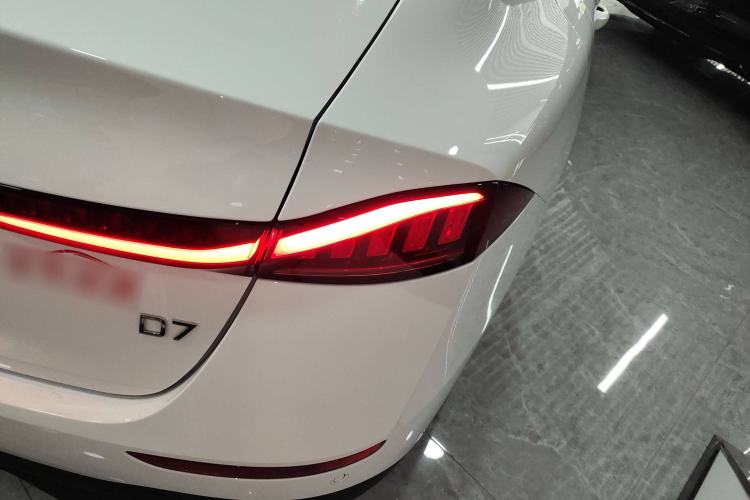 Used Roewe D7 2025 DMH 125km World Champion Edition Right Rear Taillight