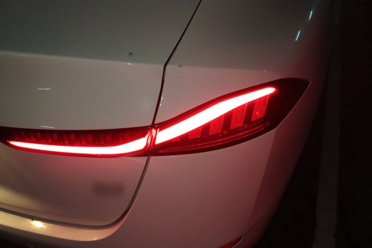Used Roewe D7 2025 DMH 125km World Champion Excellence Edition Right Rear Taillight
