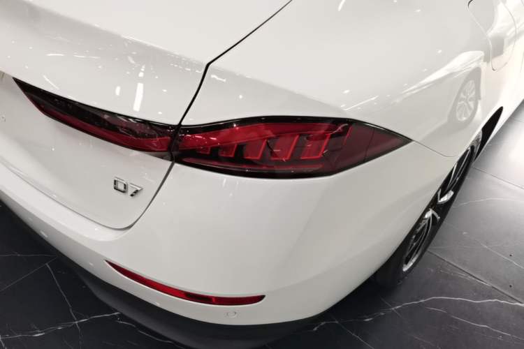 Used Roewe D7 2025 DMH 125km World Champion Edition Right Rear Taillight