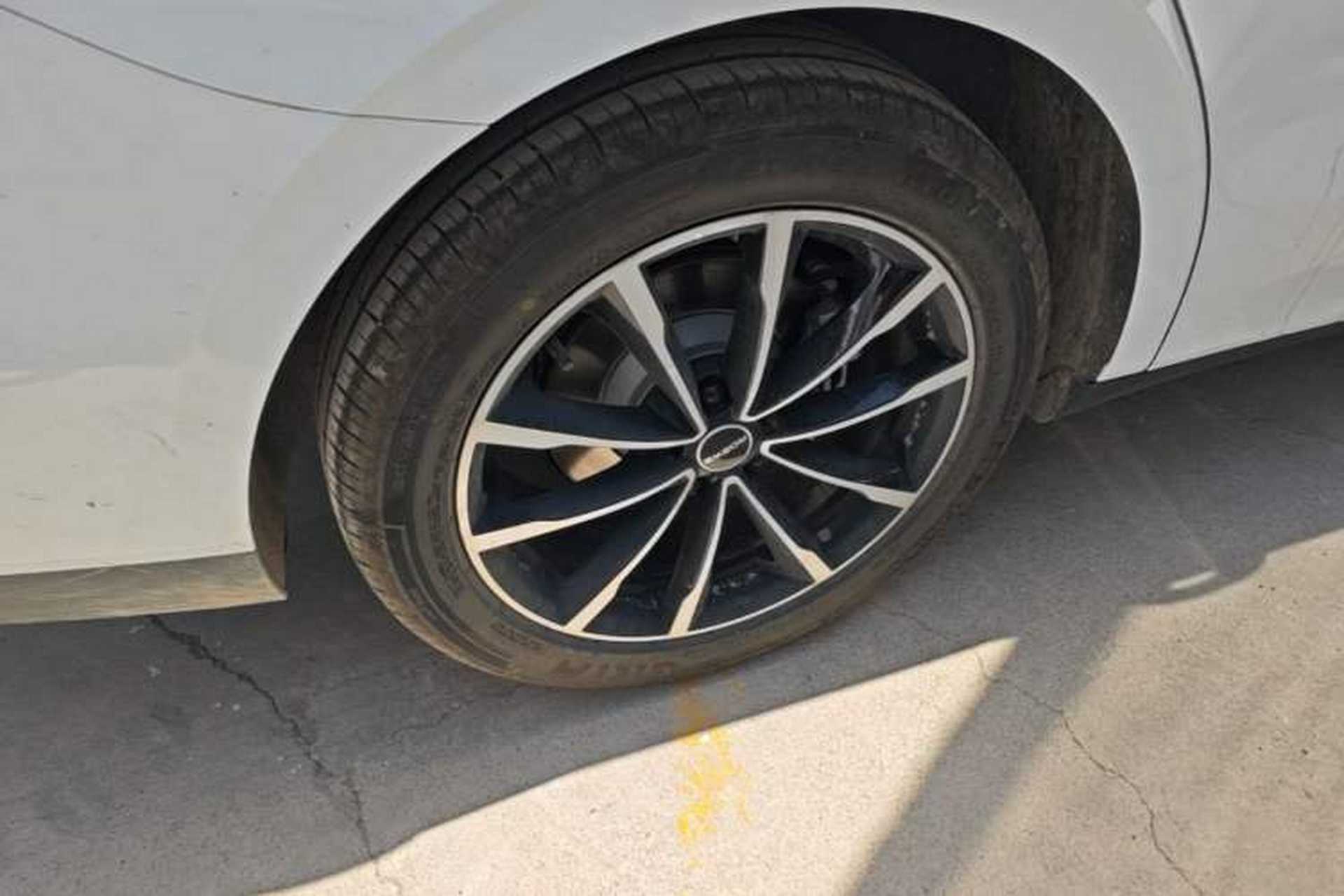 Used Roewe D7 2025 DMH 125km World Champion Edition Right Rear Wheel Hub