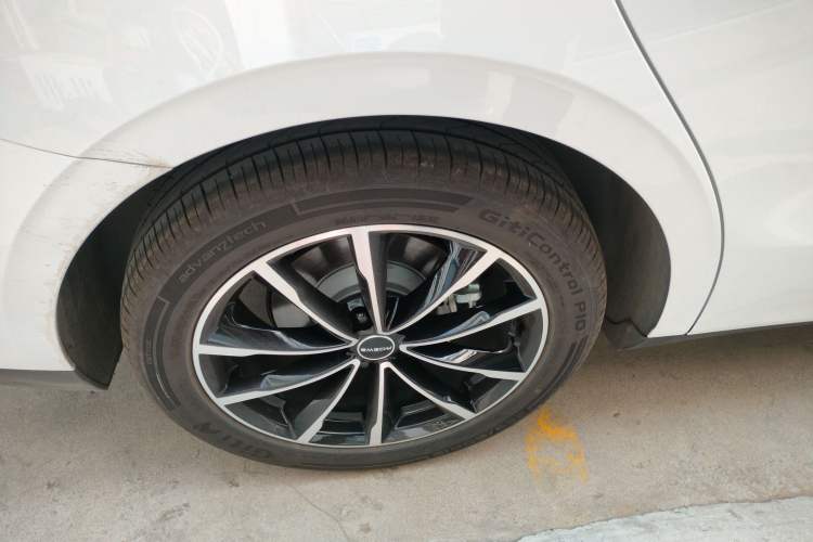 Used Roewe D7 2025 DMH 125km World Champion Edition Right Rear Wheel Hub