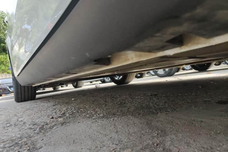 Used Roewe D7 2025 DMH 125km World Champion Excellence Edition Right Side Sill