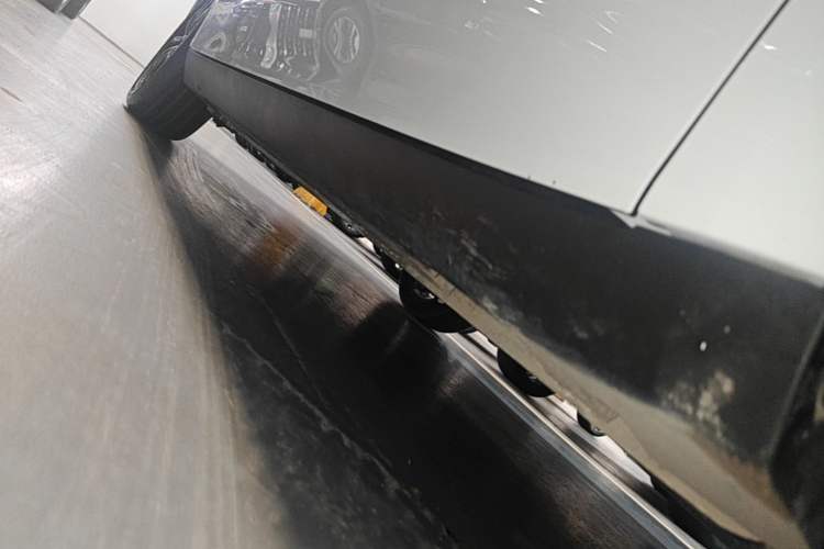 Used Roewe D7 2025 DMH 125km World Champion Edition Right Side Sill