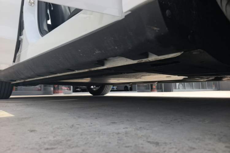 Used Roewe D7 2025 DMH 125km World Champion Edition Right Side Sill