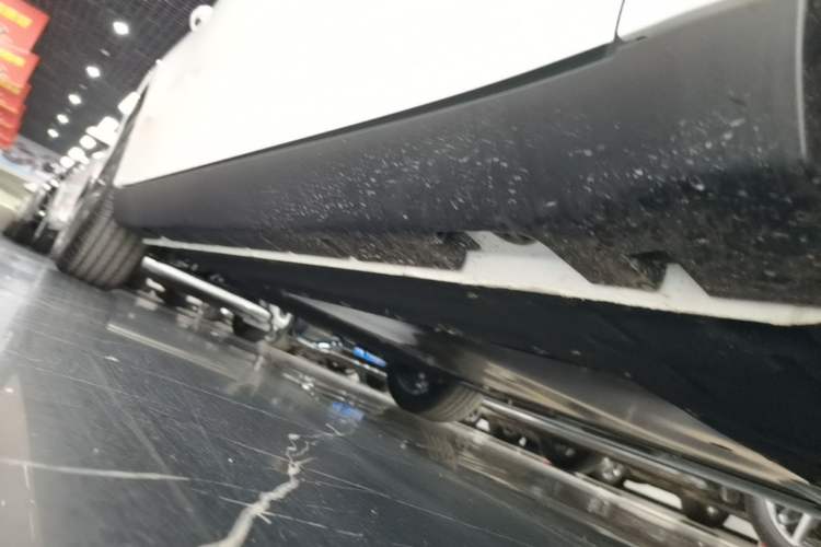 Used Roewe D7 2025 DMH 125km World Champion Edition Right Side Sill
